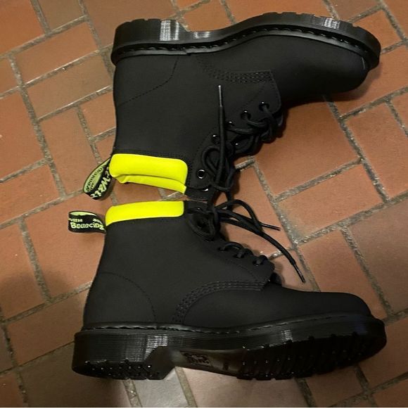 Dr. Martens Mens 939 6-Eye Boot main image 4